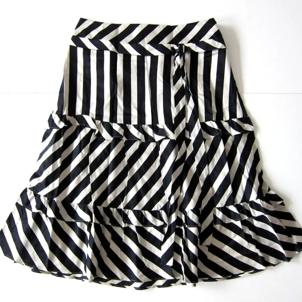NWT Ann Taylor Loft Black White Stripe 100% Cotton Ruffle A-Line Skirt Size 00